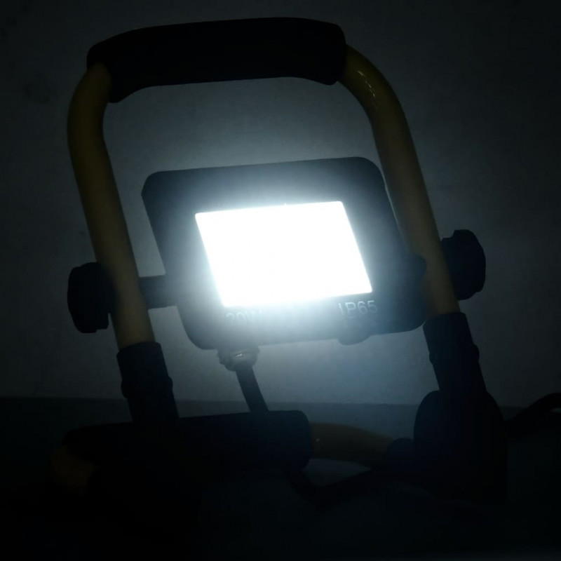 Reflektor LED z uchwytem, 20 W, zimne białe światło