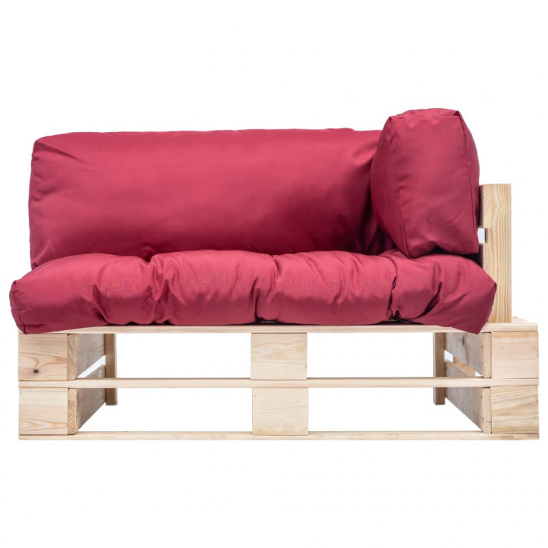 Ogrodowa sofa z palet, z czerwonymi poduszkami, sosna
