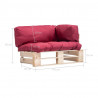 Ogrodowa sofa z palet, z czerwonymi poduszkami, sosna