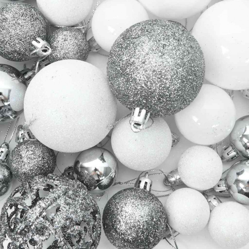 61-cz. zestaw bombek na choinkę ze szpicem 150 LED biało-szary