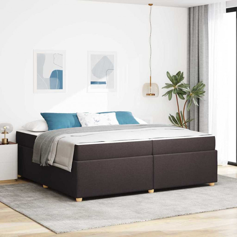 Ramka łóżka z materacem Ciemny brąz 200 x 200 cm tkanina
