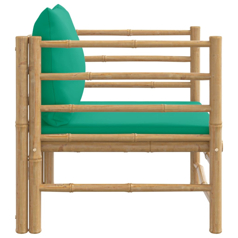 Sofa ogrodowa z zielonymi poduszkami, bambusowa