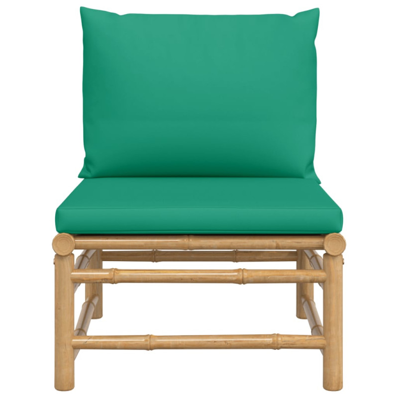 Środkowa sofa ogrodowa z zielonymi poduszkami, bambusowa