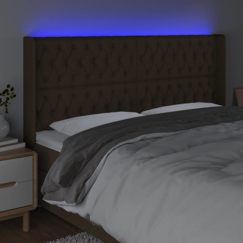 Zagłówek do łóżka z LED ciemnobrązowy 203x16x118/128 cm tkanina